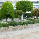4 Personas Urbanizacion Habaneras Торевьиа